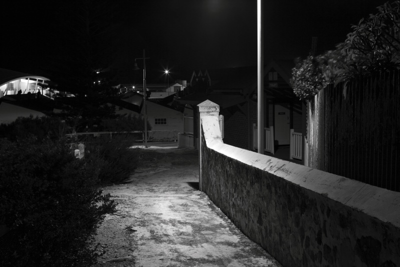 File:Arthur Heads Laneway.jpg